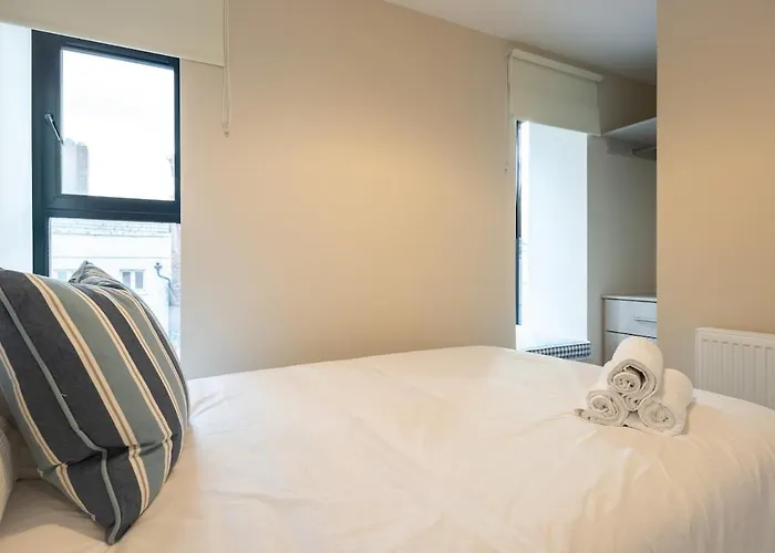 アパート 3rd Floor Stylish 2-bed